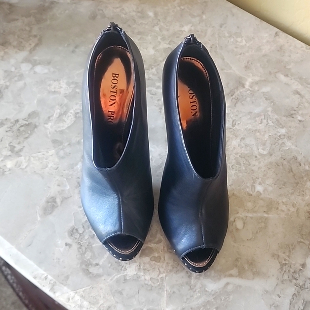 4inch high heel. Open toe